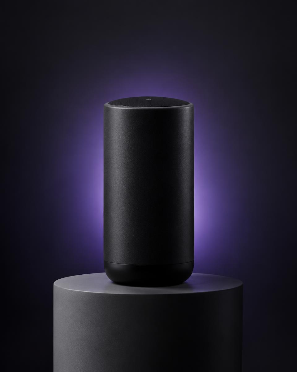 Object 001 — Premium product experience concept